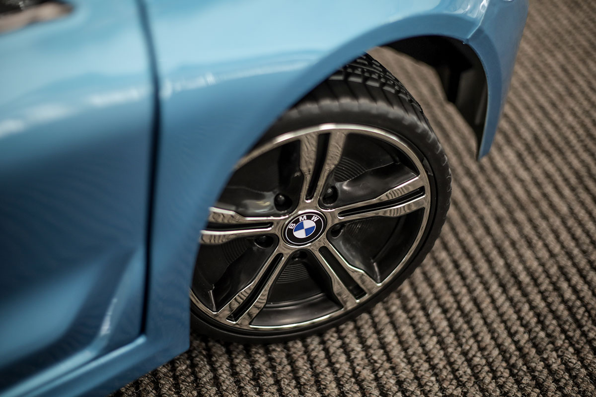 Электромобиль BMW6 GT Электрокар входит в стоимость праздничной программы 
