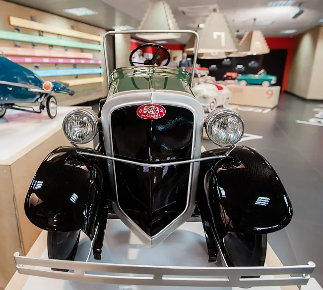 Педальная машина ЗИМ